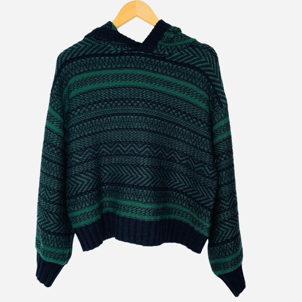 Titicaca Brand Japanese hooded Green Long Sleeve Sweater size Large check des